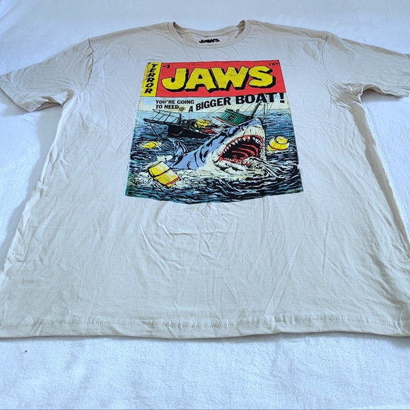 Mad😡 Engine Global🌎 LLC JAWS🦈 Graphic Tee👕 - NWOT - Picture 10 of 11